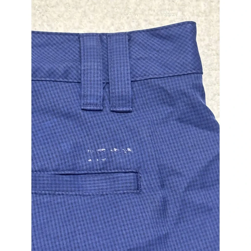 IZOD Men Shorts 42 Golf Shorts Blue 100% Polyester Solid Woven 10.5 In Regular